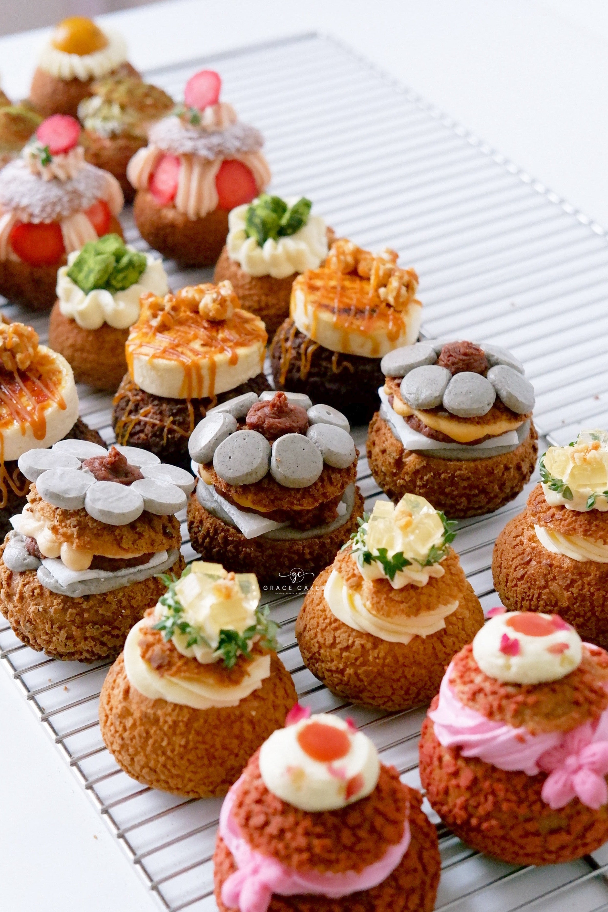 8 In 1 Choux au Craquelin Class (JB)