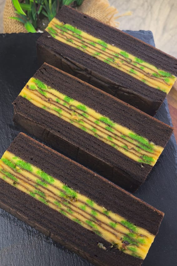 Pattern Mini Layer Cake + Choc Pistachio Lapis Class (JB)